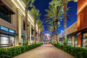 Irvine Spectrum - outdoor malls